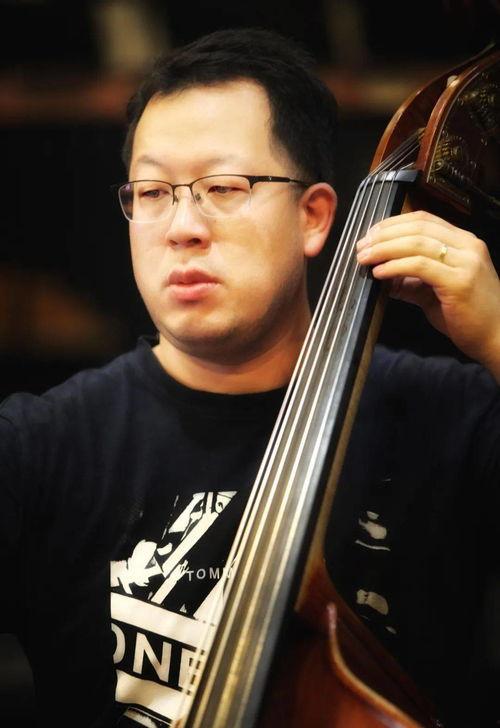 演员宋晓亮,光影交织下的演艺人生